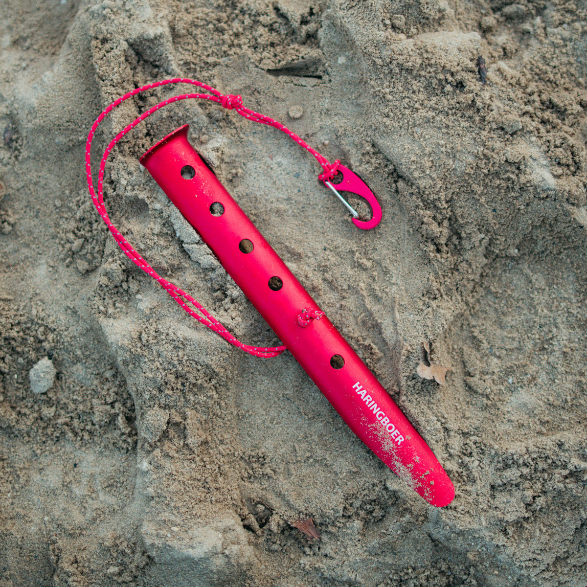 Sand- und Schneeheringe 42 cm aus Aluminium beim Zeltaufbau