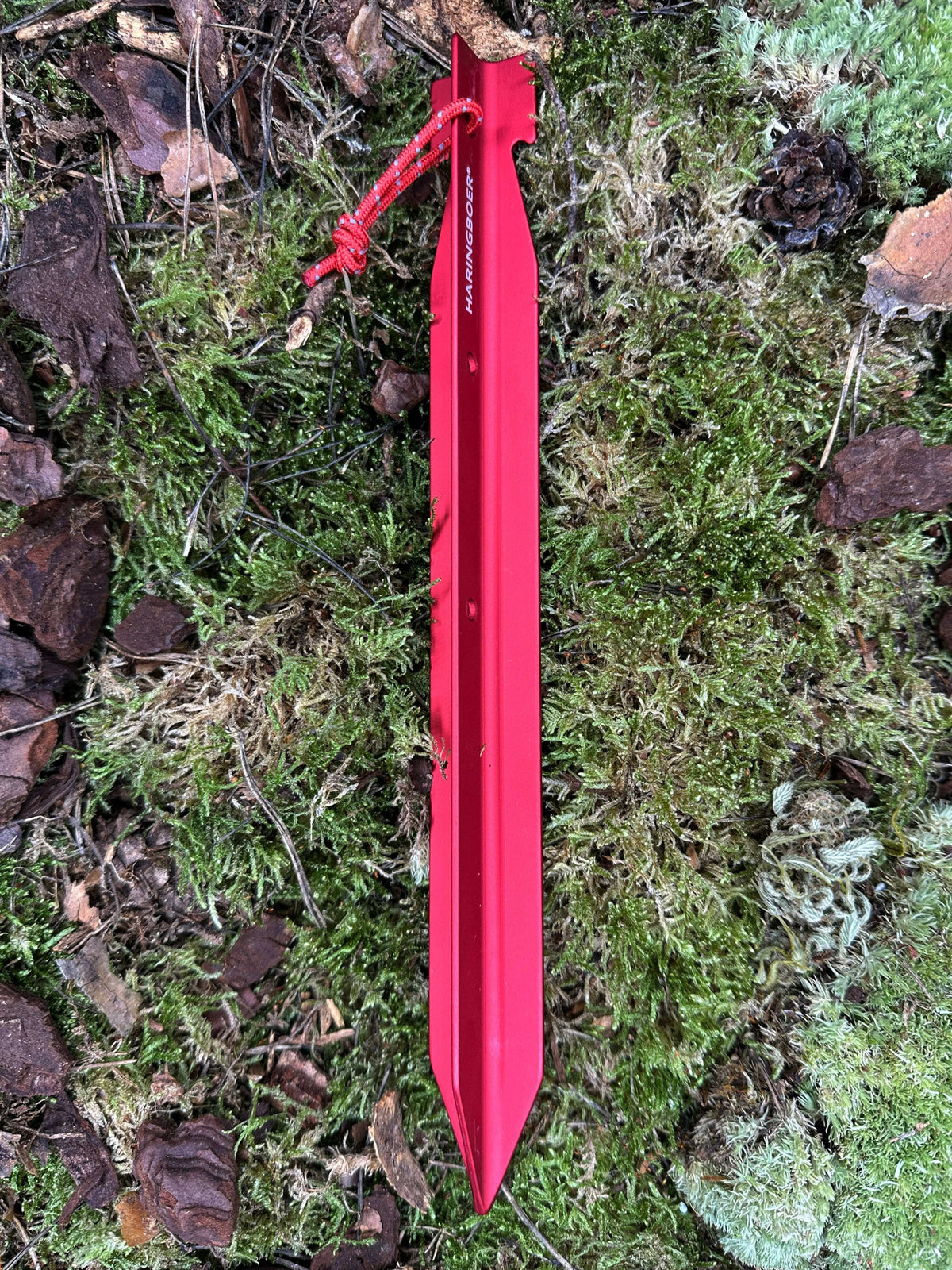 Sturmhering 26 cm aus Aluminium mit PegPull im Einsatz beim Camping