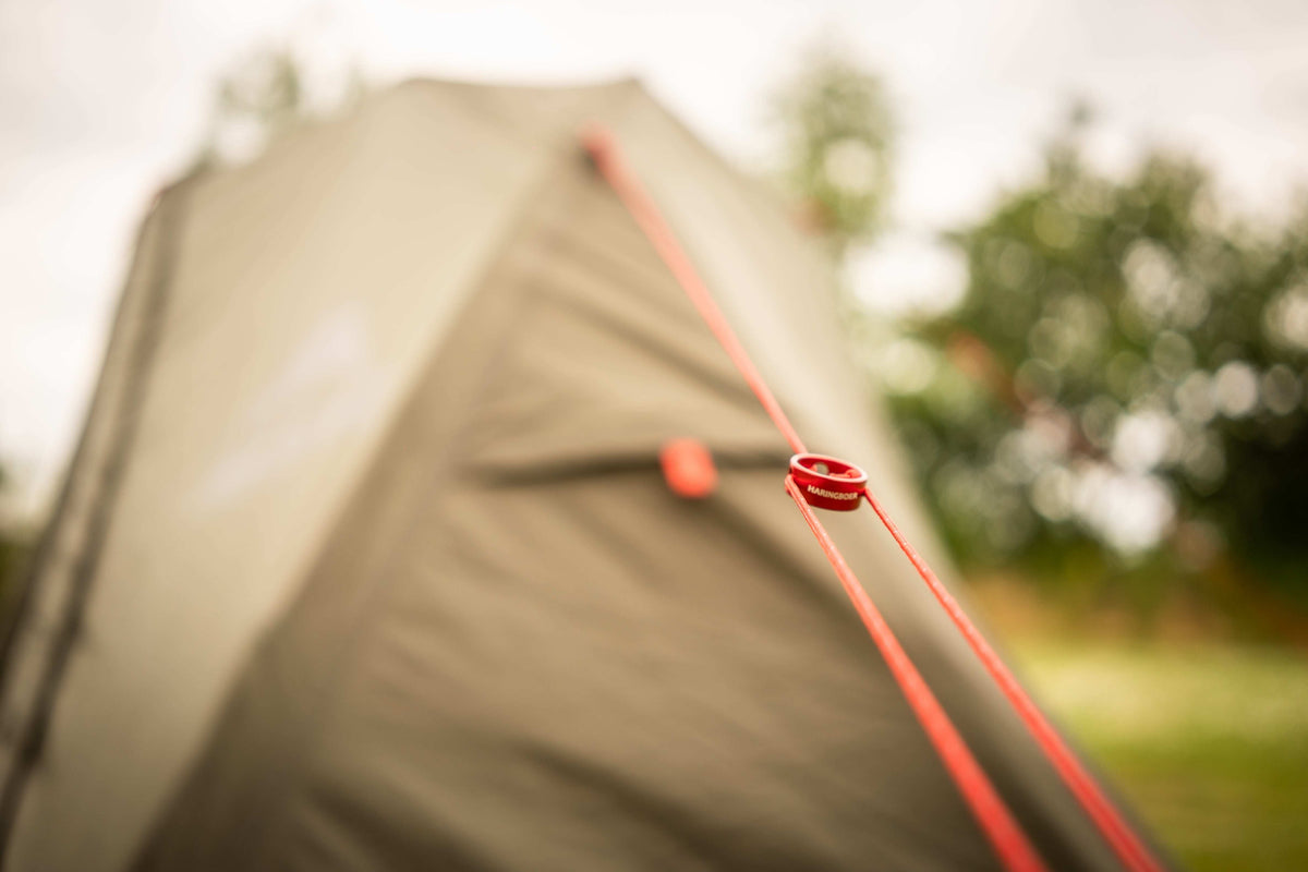 Leichter Aluminium-Zeltspanner im Detail, nur 11 Gramm